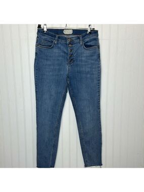 - We the Free Button Fly High Rise Jeans Size 31